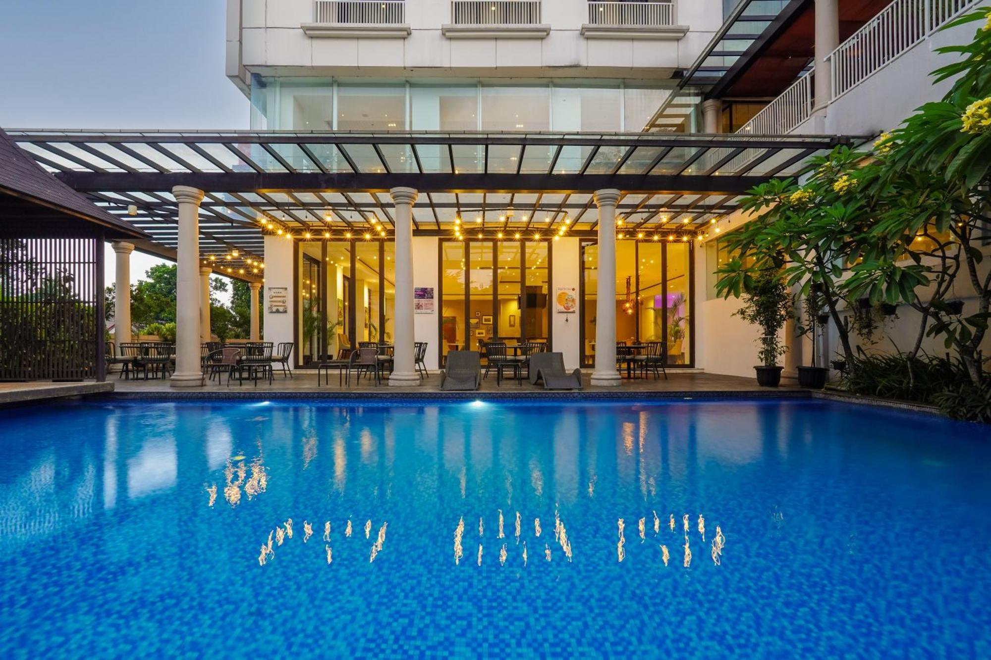 Royal Padjadjaran Hotel Bogor Extérieur photo