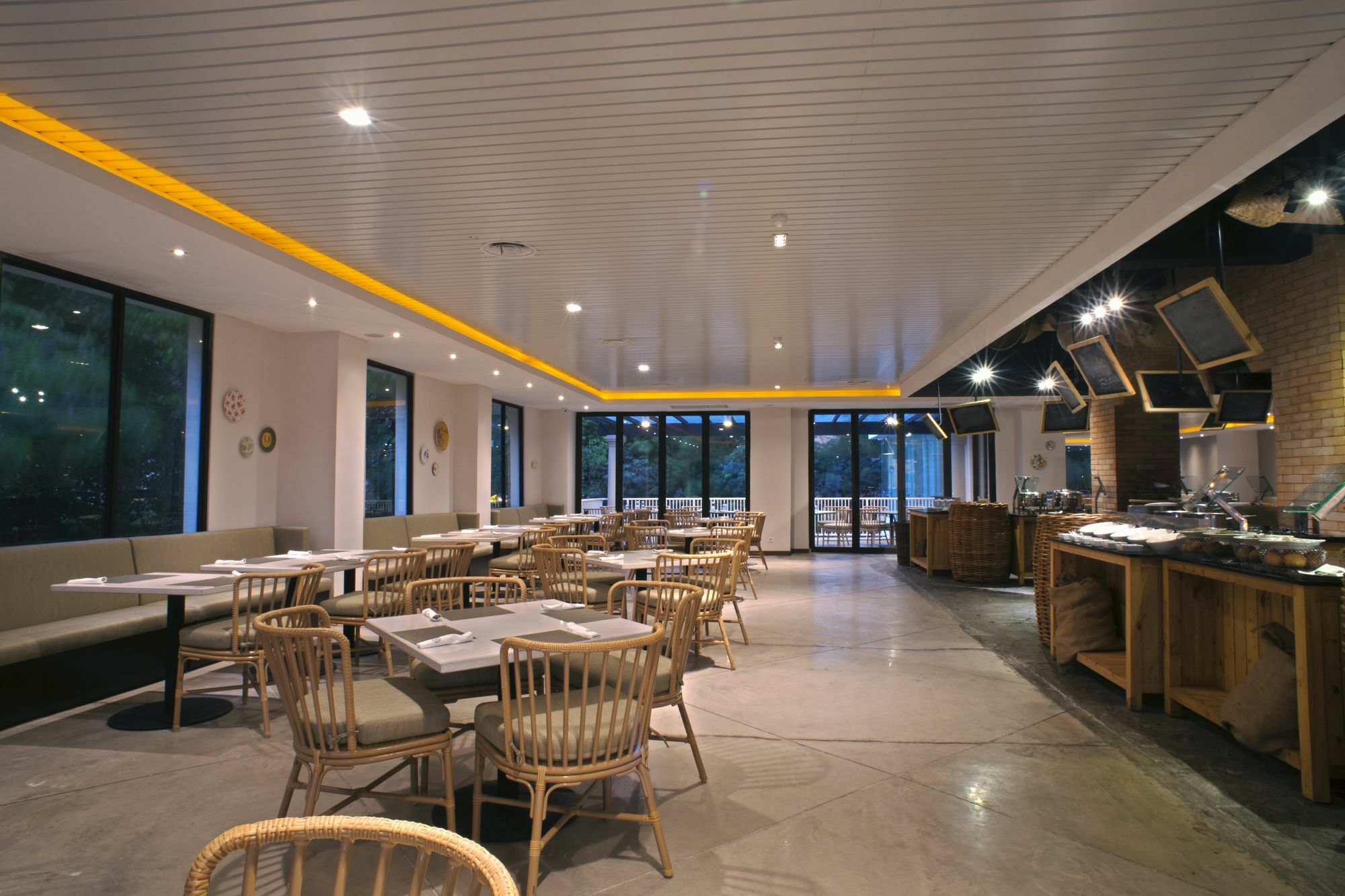 Royal Padjadjaran Hotel Bogor Extérieur photo